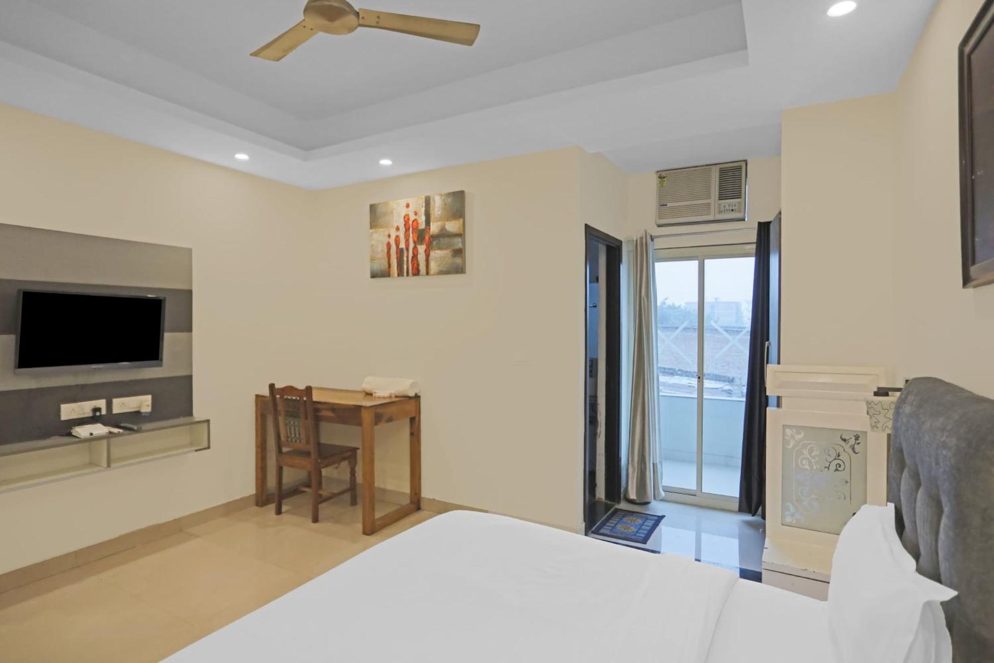 Super Hotel O Heart Beat Hotel Greater Noida Exterior photo