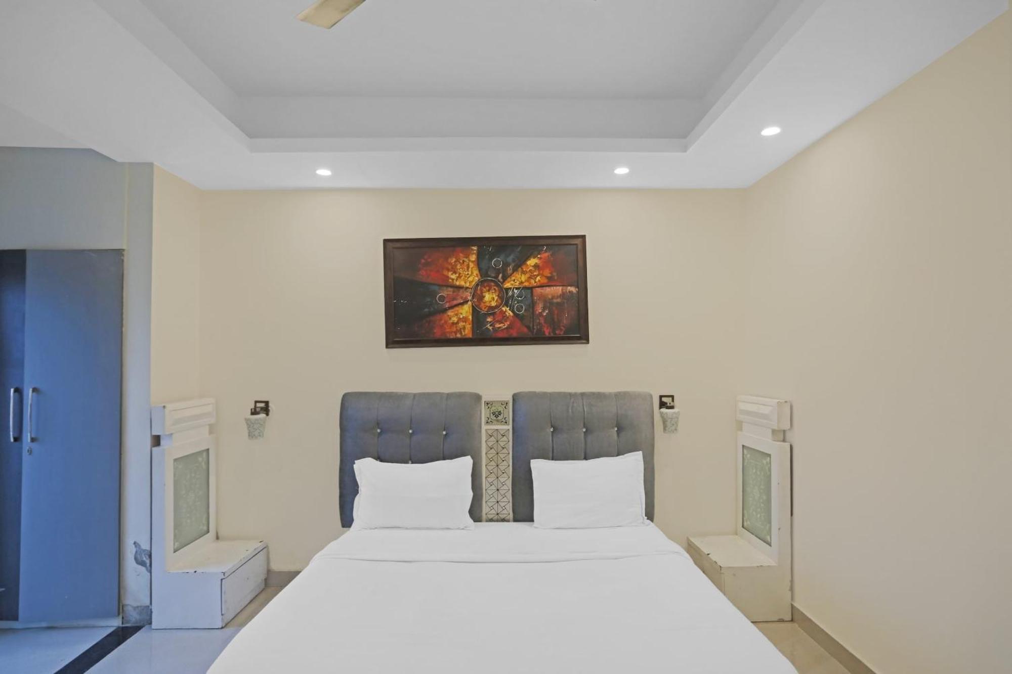 Super Hotel O Heart Beat Hotel Greater Noida Exterior photo
