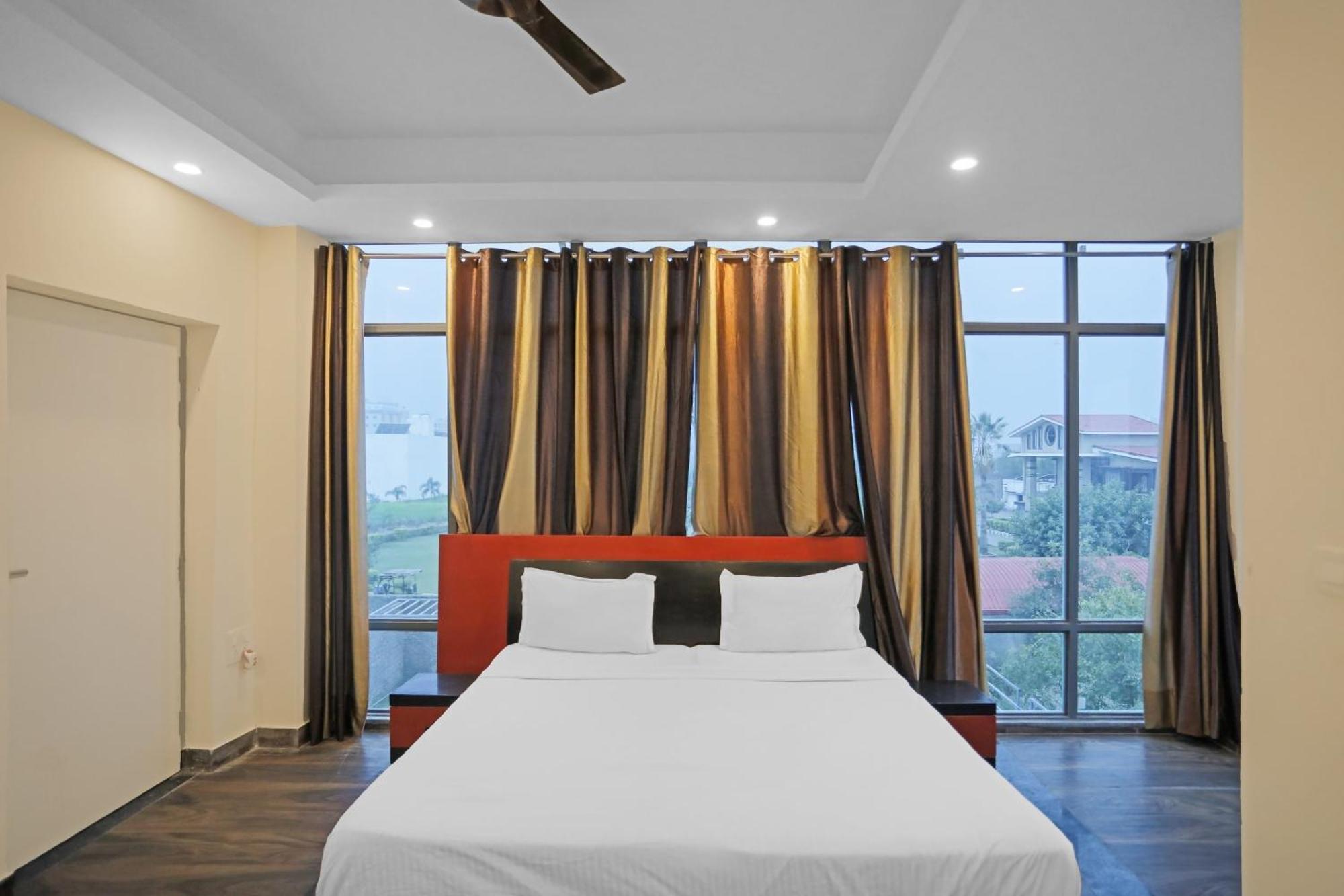 Super Hotel O Heart Beat Hotel Greater Noida Exterior photo