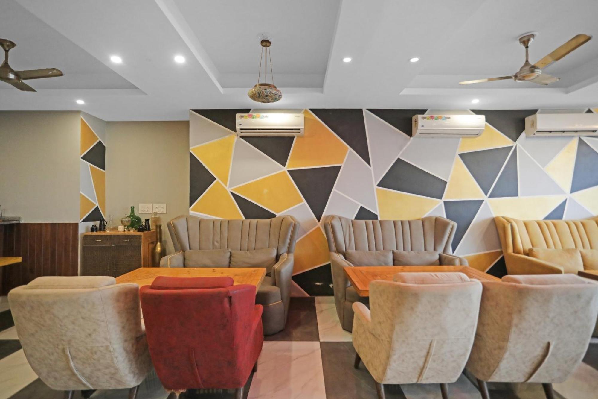 Super Hotel O Heart Beat Hotel Greater Noida Exterior photo
