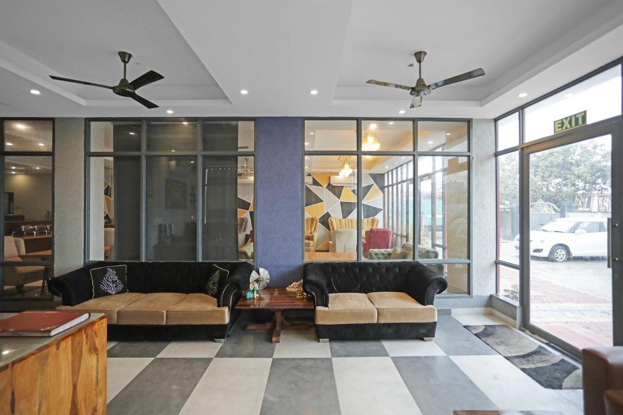 Super Hotel O Heart Beat Hotel Greater Noida Exterior photo