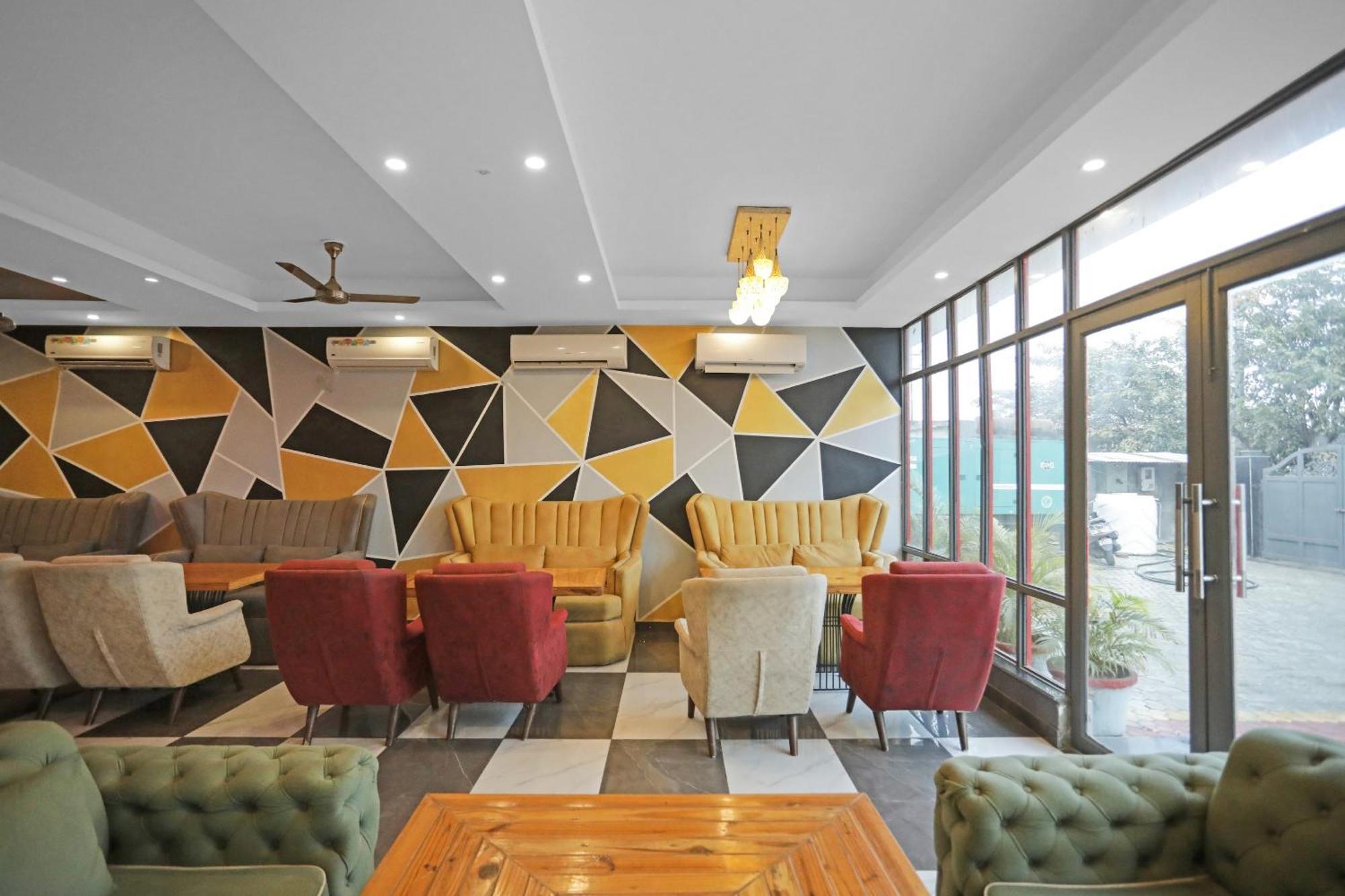 Super Hotel O Heart Beat Hotel Greater Noida Exterior photo