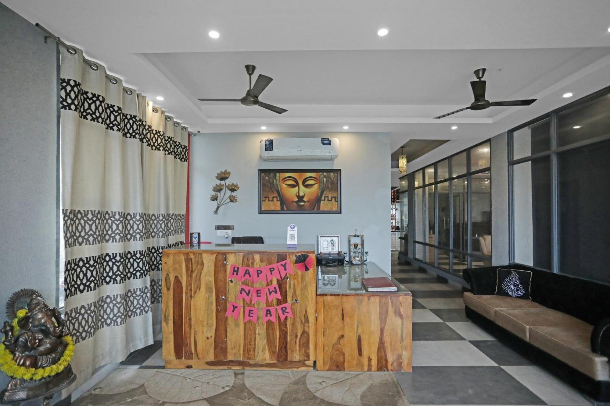 Super Hotel O Heart Beat Hotel Greater Noida Exterior photo